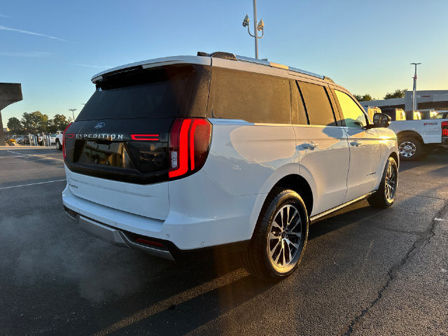 Certified 2025 Ford Expedition Platinum AWD/4WD image 7