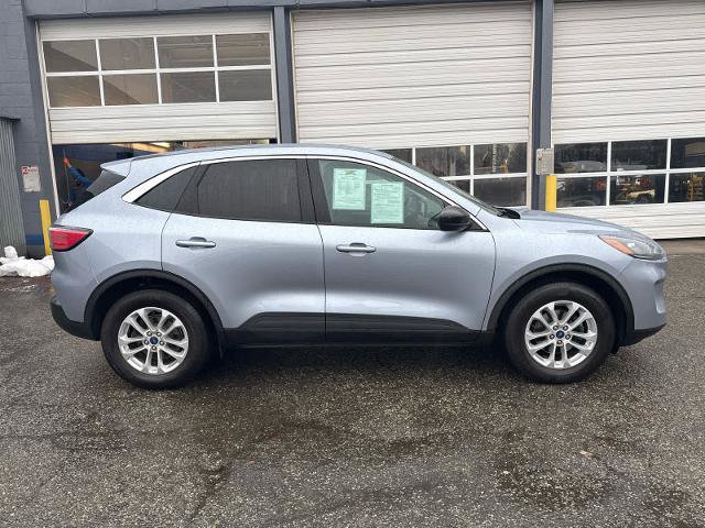 Certified 2022 Ford Escape SE w/ Convenience Package AWD/4WD image 3