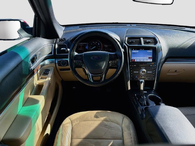 Certified 2017 Ford Explorer Limited FWD image 19