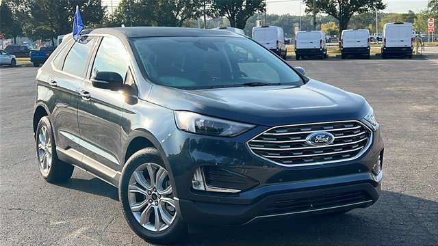 Certified 2024 Ford Edge Titanium image 8