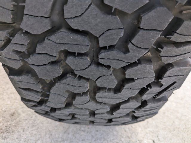 Certified 2025 Ford Bronco Raptor w/ Interior Carbon Fiber Pack AWD/4WD image 14