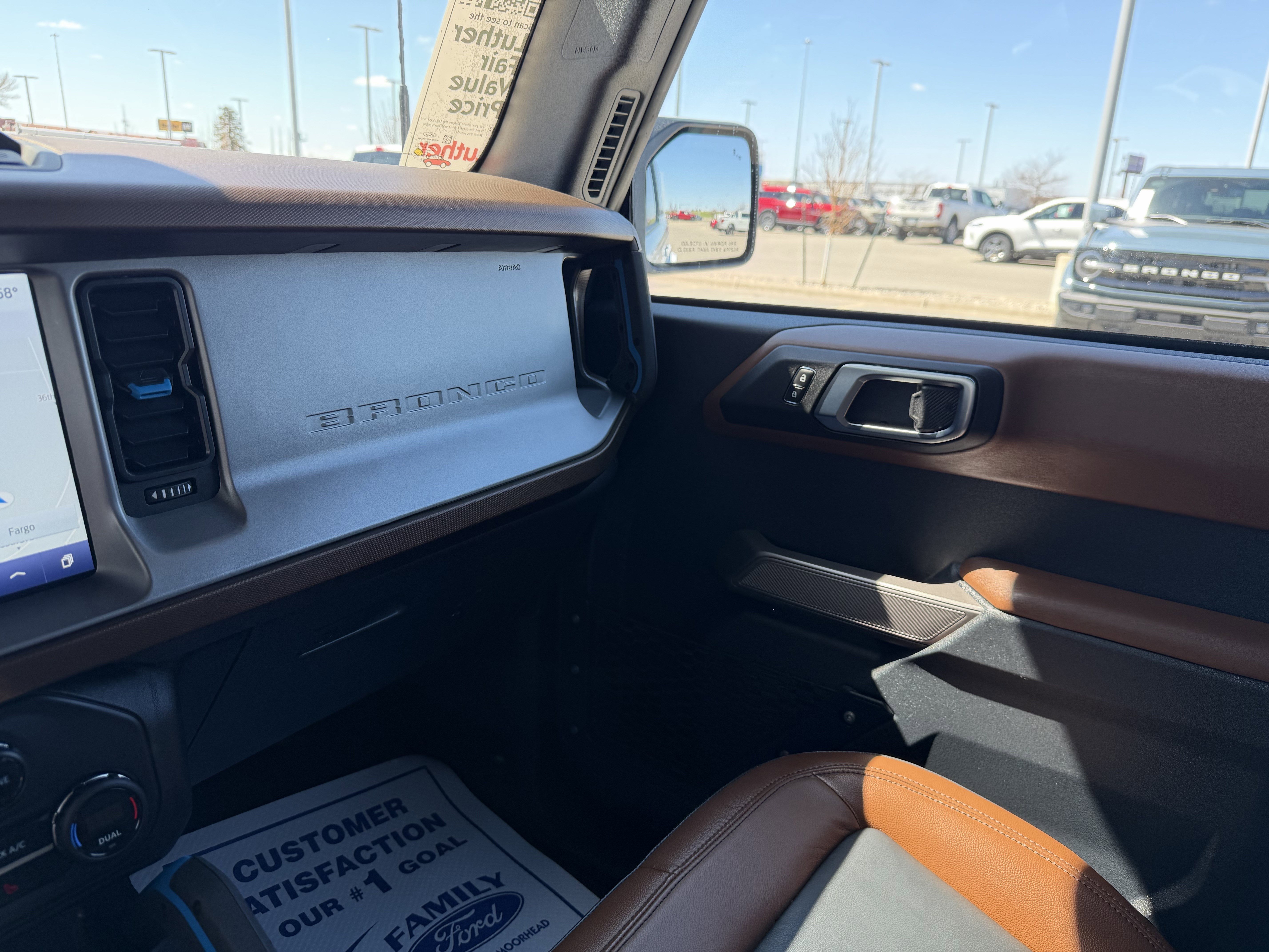 Certified 2023 Ford Bronco Outer Banks AWD/4WD image 11