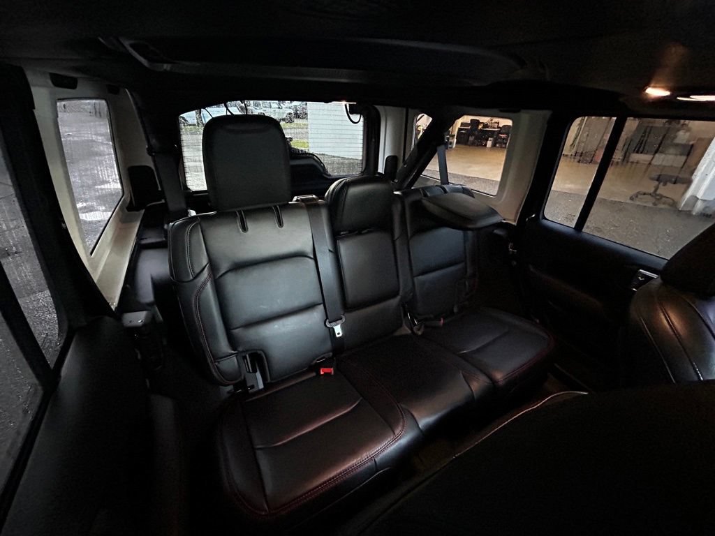Used 2020 Jeep Wrangler Unlimited Rubicon AWD/4WD image 30