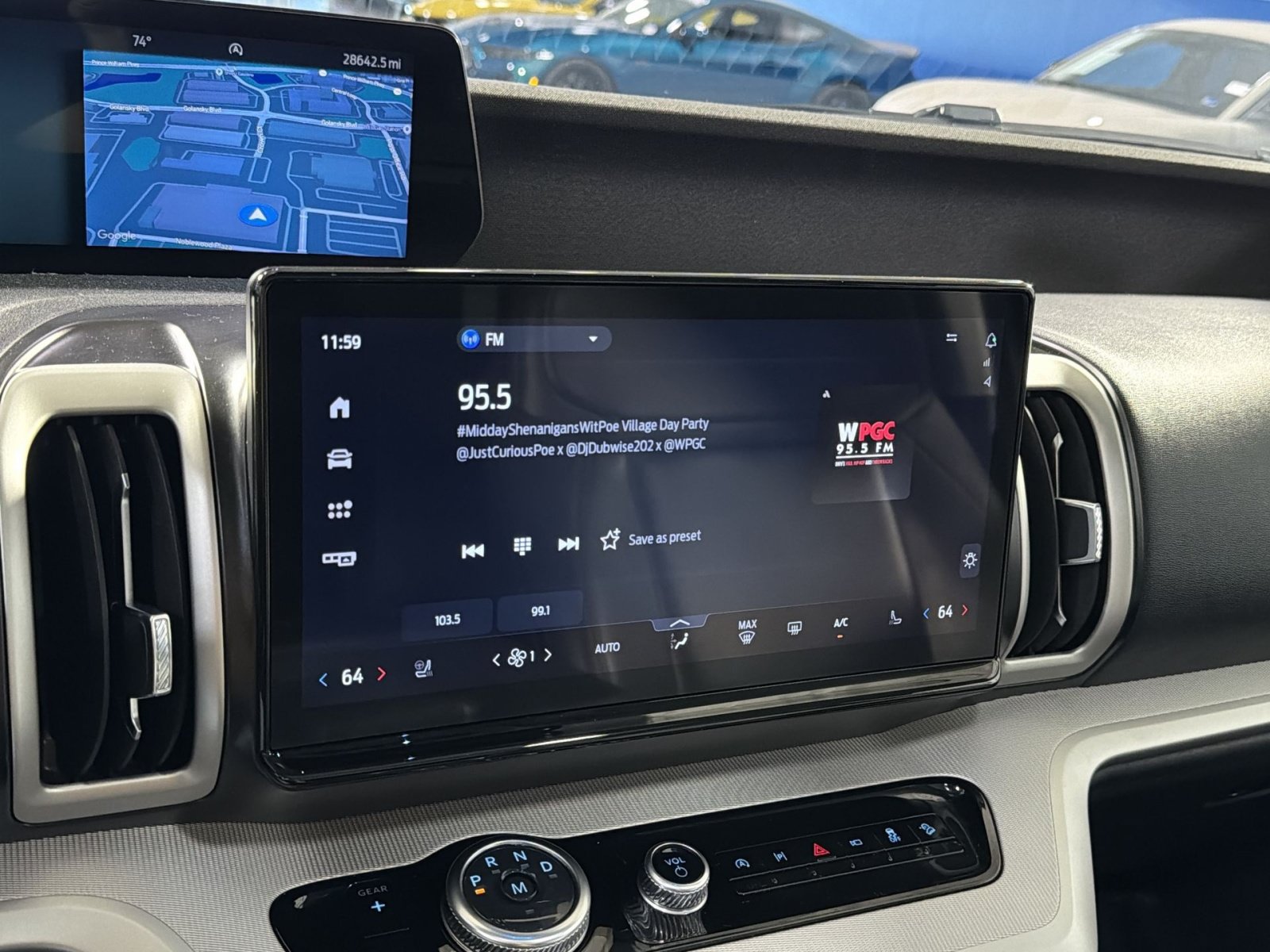 Certified 2025 Ford Expedition Active AWD/4WD image 33