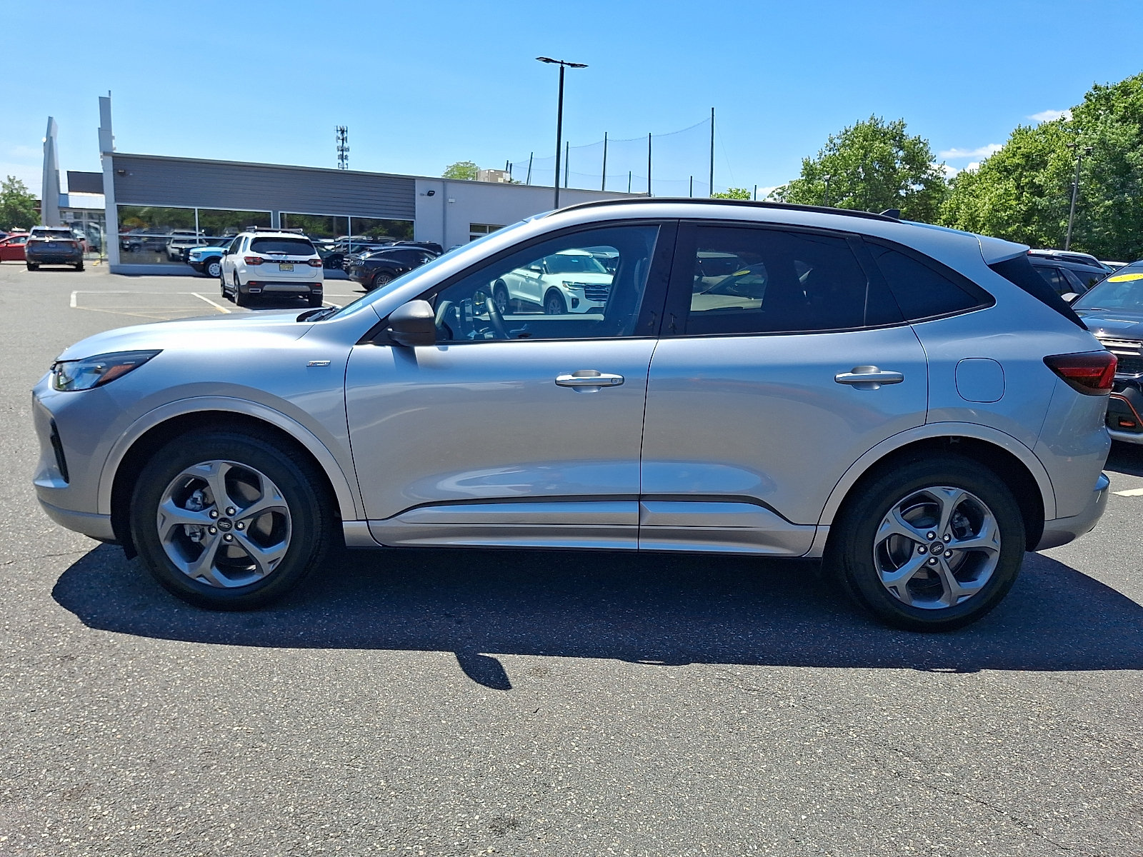 Certified 2023 Ford Escape ST-Line w/ Tech Pack #1 AWD/4WD image 6