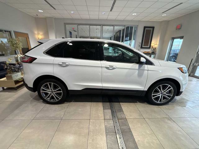 Certified 2022 Ford Edge Titanium w/ Class II Trailer Tow Package image 6