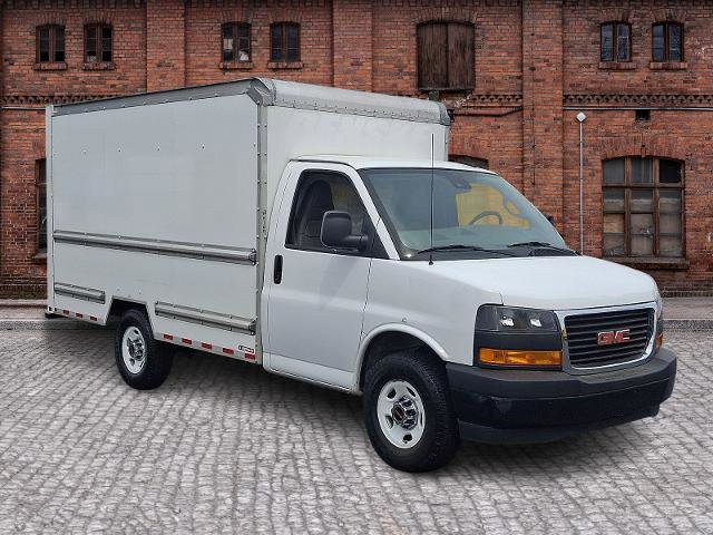 Used 2021 GMC Savana 3500 w/ Power Convenience Package RWD image 3