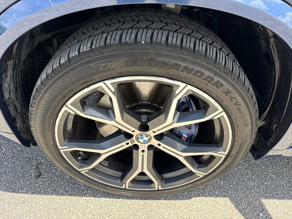 Used 2022 BMW X5 xDrive40i w/ M Sport Package image 13