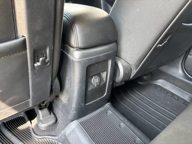 Used 2020 Dodge Journey SE w/ SE Popular Equipment Group FWD image 34