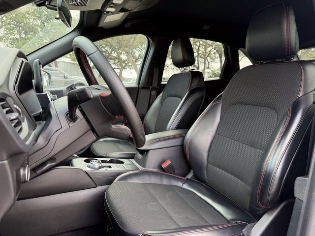 Certified 2025 Ford Escape ST-Line FWD image 7