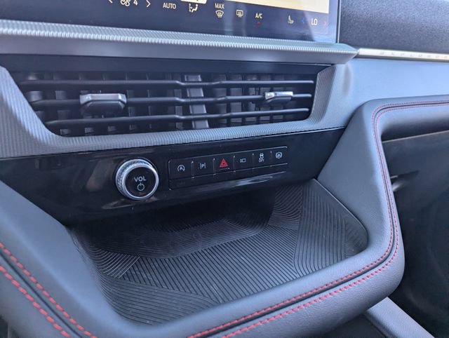 Certified 2026 Ford Explorer ST-Line RWD image 30