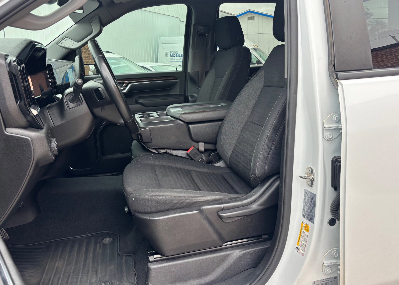 Used 2024 Chevrolet Silverado 2500 LT w/ Z71 Off-Road Package image 21