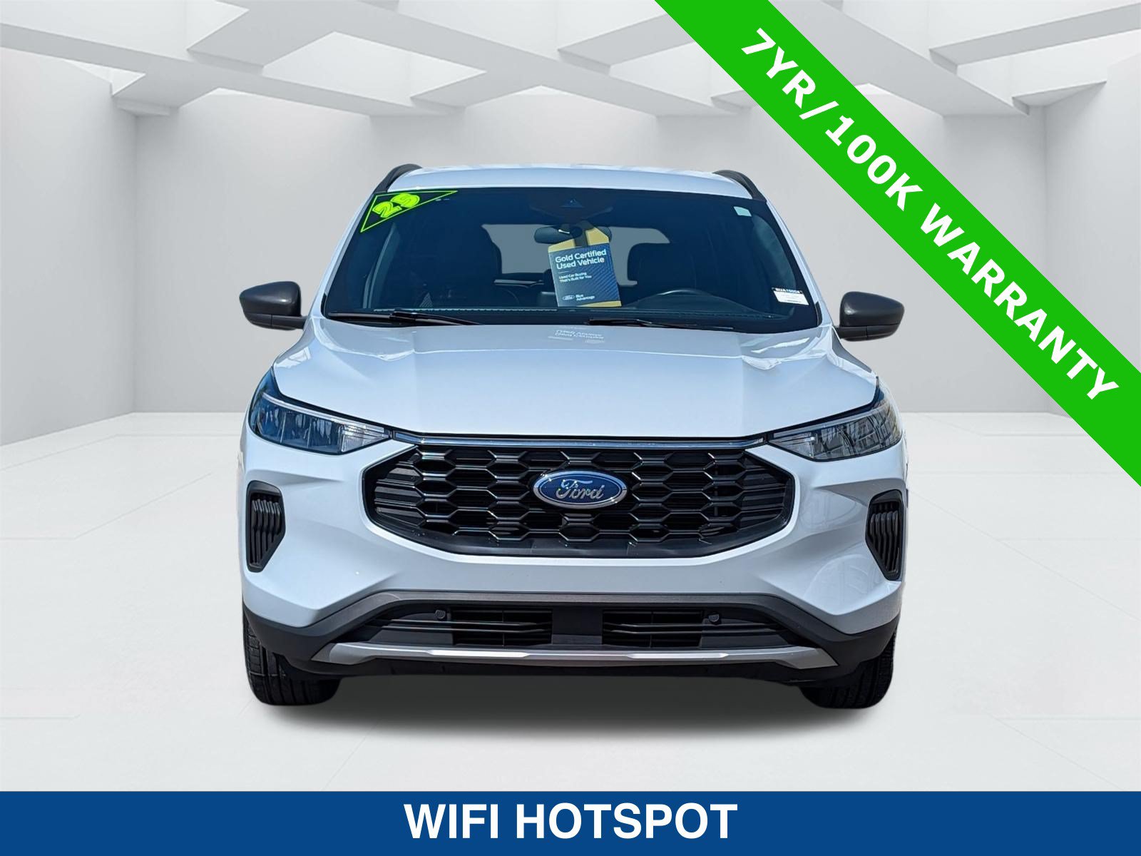 Certified 2025 Ford Escape ST-Line FWD image 9