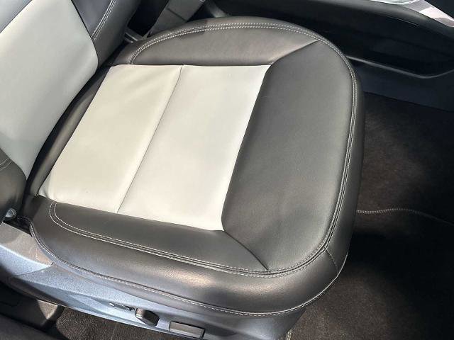 Certified 2022 Ford Explorer XLT w/ Equipment Group 202A image 29