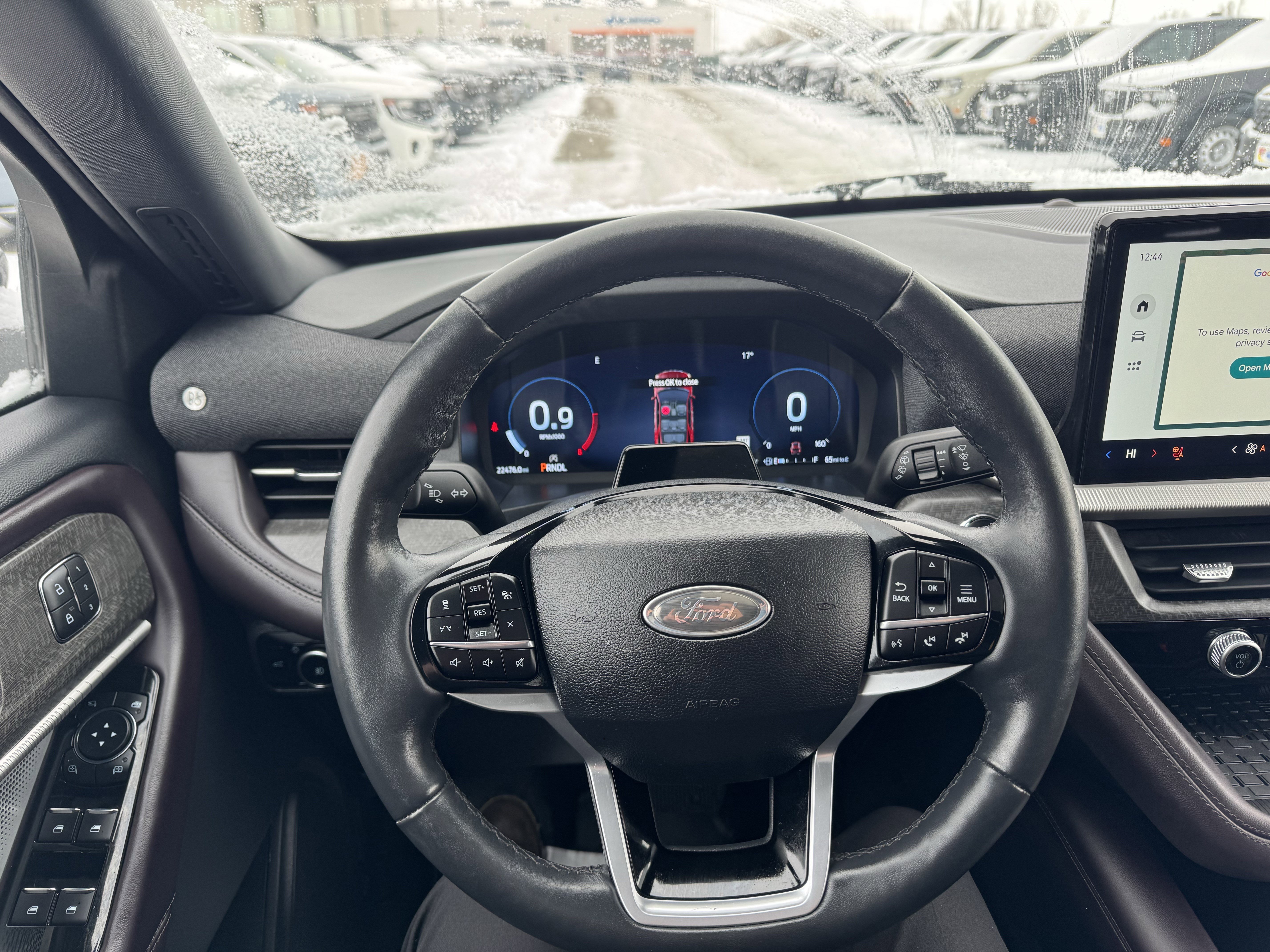 Certified 2025 Ford Explorer Platinum image 9