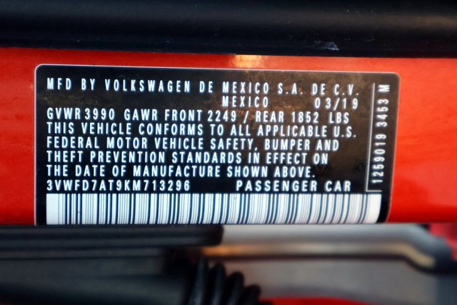 Used 2019 Volkswagen Beetle 2.0T S image 31