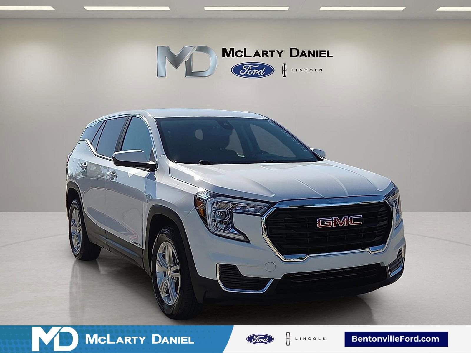 Used 2024 GMC Terrain SLE