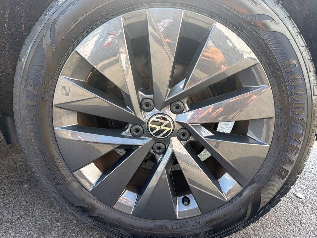 Used 2023 Volkswagen Taos S w/ Driver Assistance Package FWD image 53