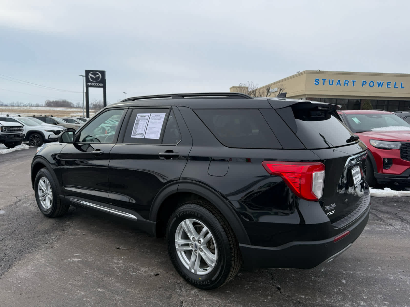 Certified 2023 Ford Explorer XLT w/ Equipment Group 202A image 5