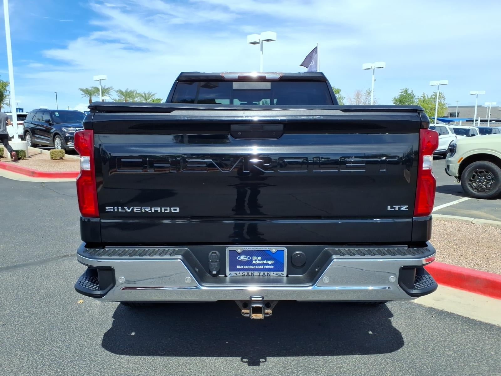 Used 2020 Chevrolet Silverado 1500 LTZ w/ LTZ Plus Package AWD/4WD image 5