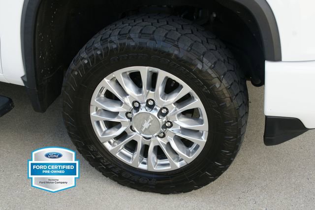Used 2020 Chevrolet Silverado 2500 High Country w/ Safety Package II image 8