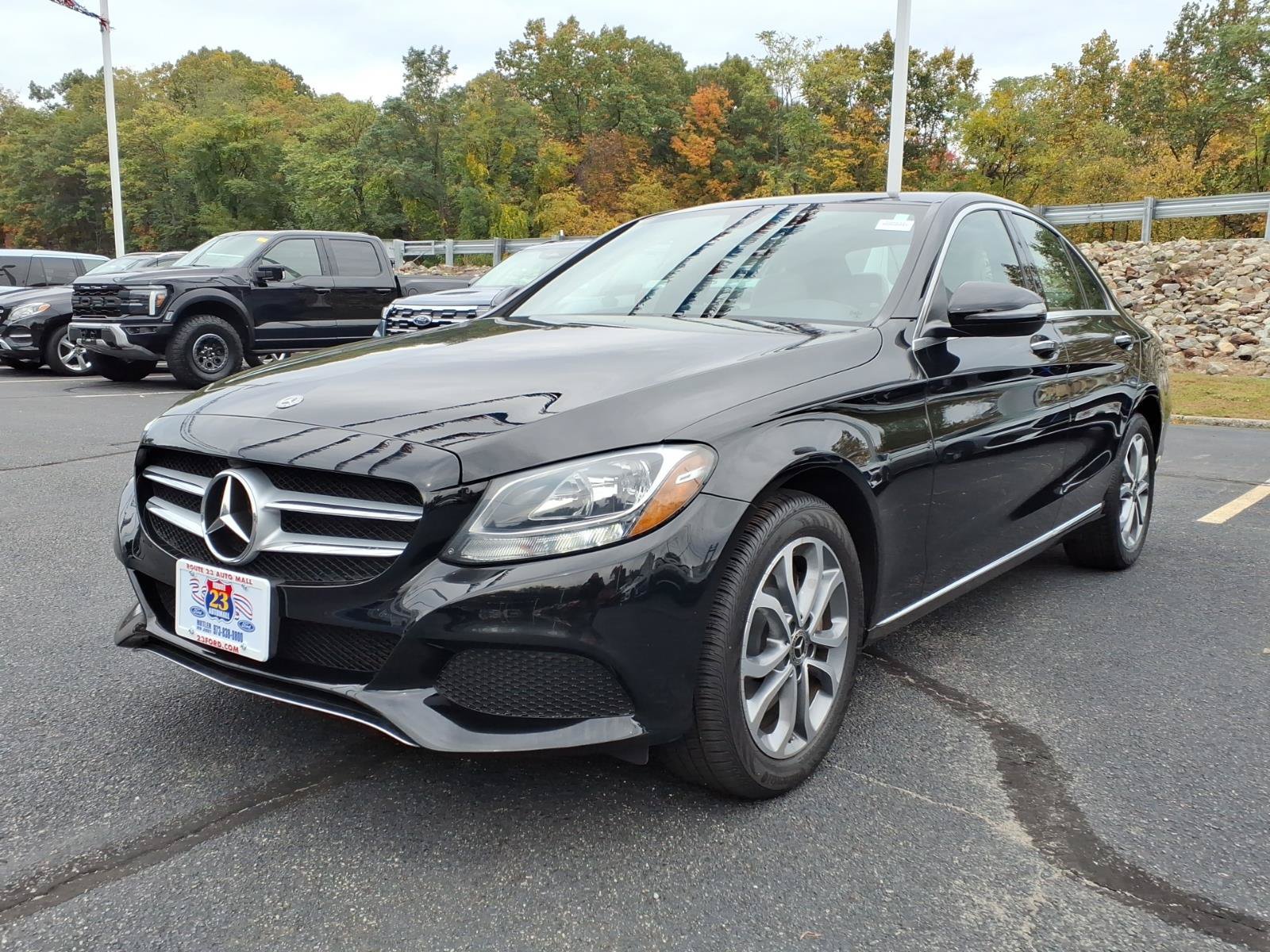Used 2018 Mercedes-Benz C 300 4MATIC Sedan image 4
