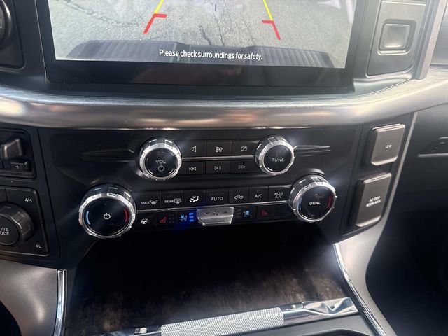 Certified 2022 Ford F150 Lariat w/ Equipment Group 502A High image 25