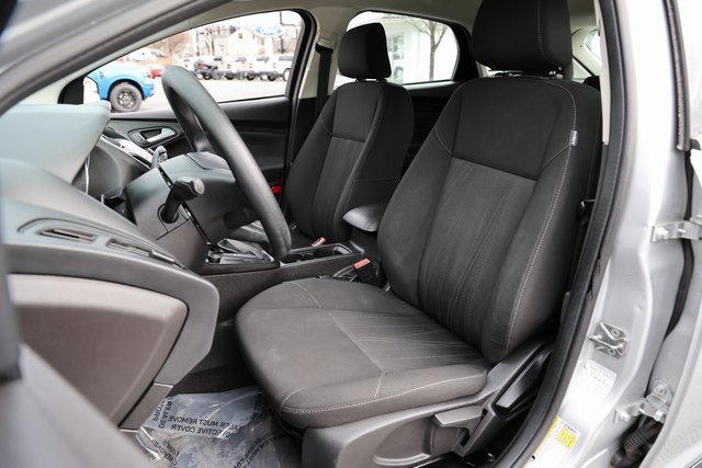 Certified 2018 Ford Focus SE image 15