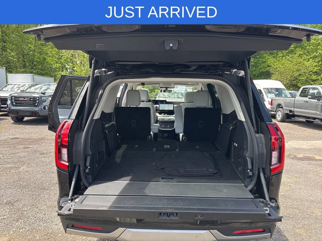 Certified 2025 Ford Expedition Platinum w/ Driver's Package AWD/4WD image 35