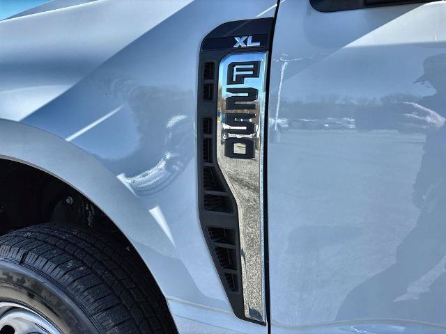 Certified 2024 Ford F250 XL w/ XL Chrome Package AWD/4WD image 25