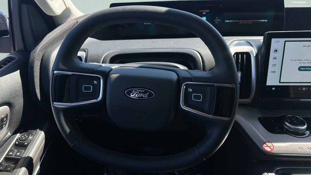 Certified 2025 Ford Expedition Active AWD/4WD image 17
