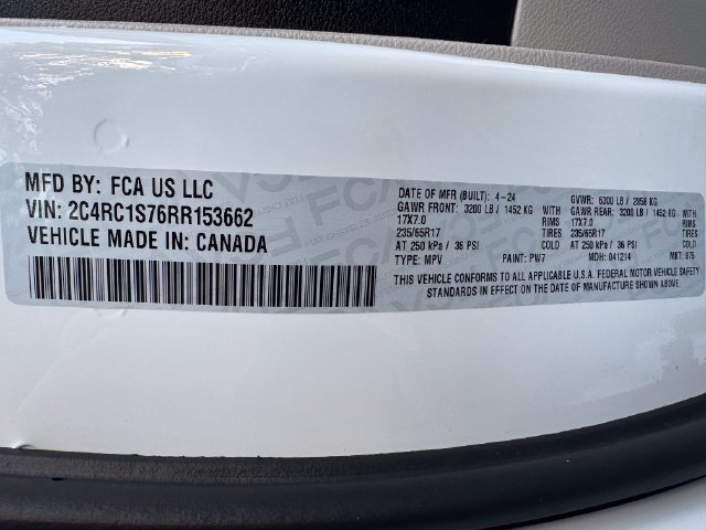 Used 2024 Chrysler Pacifica Limited FWD image 30