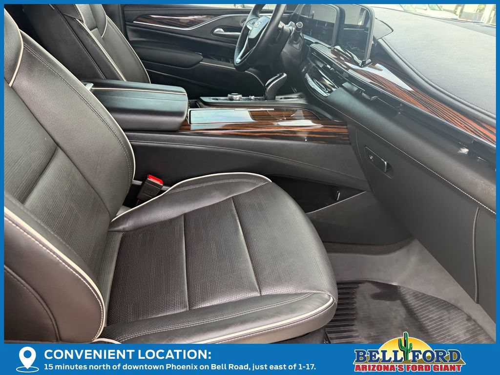 Used 2024 Cadillac Escalade ESV Premium Luxury AWD/4WD image 7