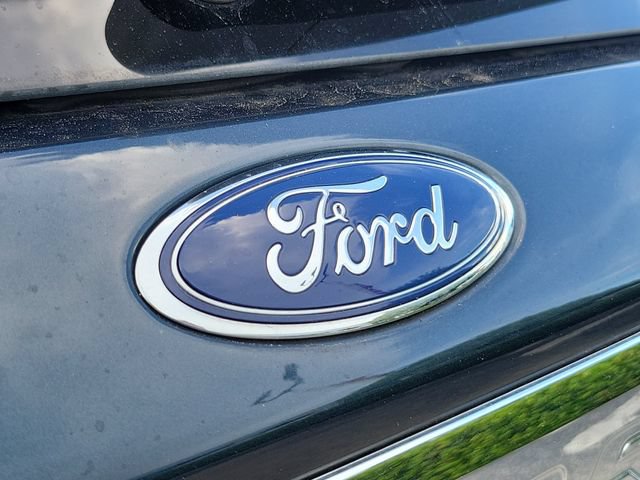 Certified 2023 Ford Explorer XLT w/ Equipment Group 202A RWD image 5