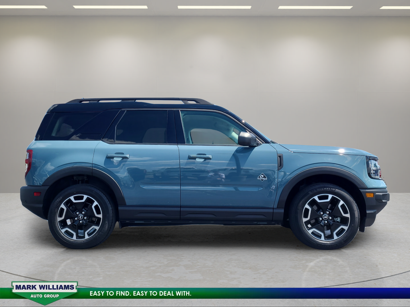 Certified 2023 Ford Bronco Sport Outer Banks w/ Tech Package AWD/4WD image 2