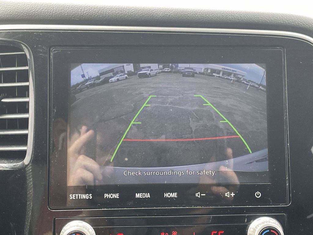 Used 2020 Mitsubishi Outlander SEL image 20