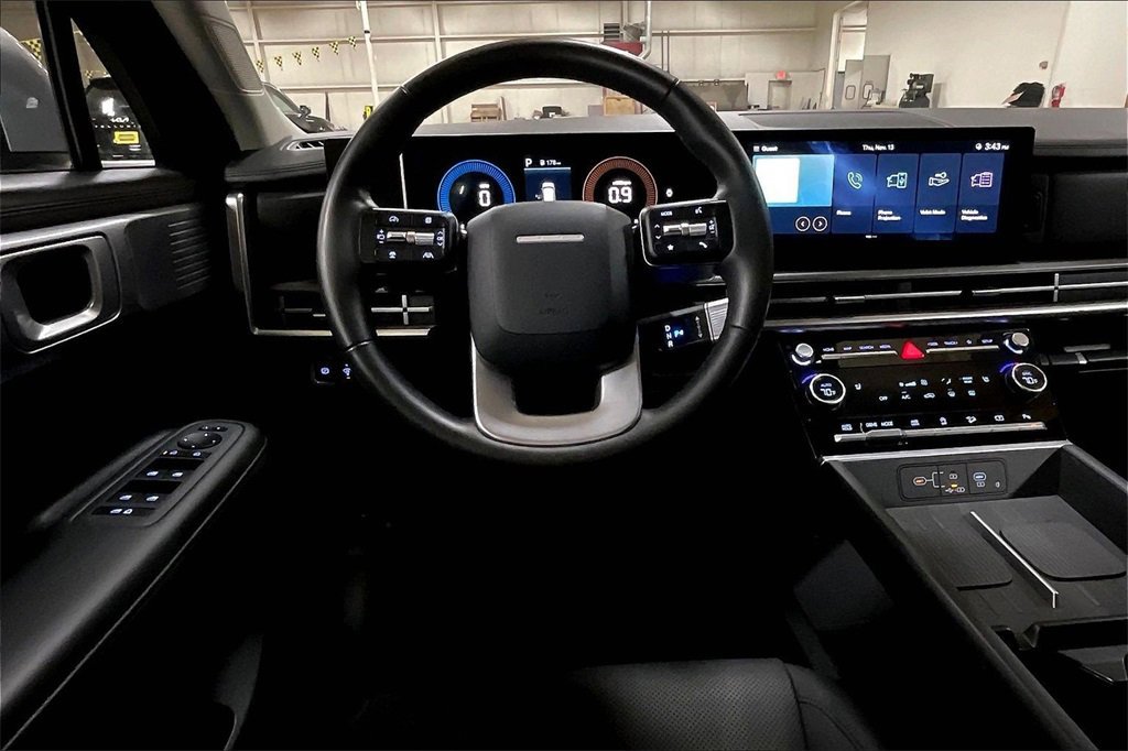 Used 2025 Hyundai Santa Fe SEL image 7