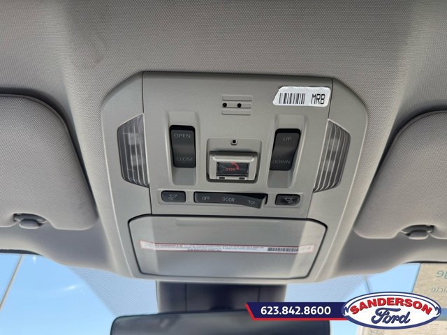 Used 2021 Toyota Highlander XLE AWD/4WD image 22