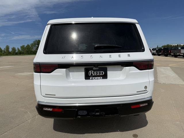 Used 2023 Jeep Wagoneer L Series II AWD/4WD image 8