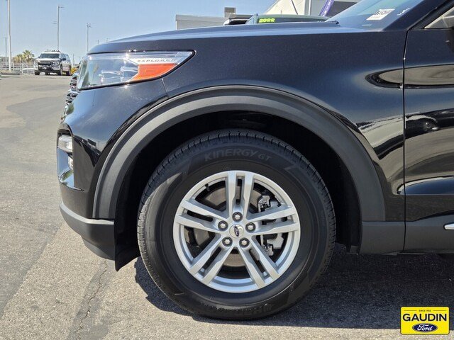 Certified 2022 Ford Explorer XLT w/ Equipment Group 202A AWD/4WD image 10