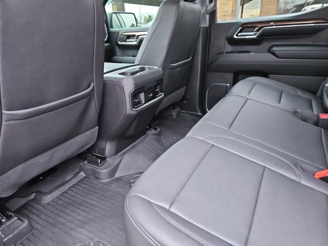 Used 2024 Chevrolet Silverado 1500 LT Trail Boss w/ Convenience Package II image 9