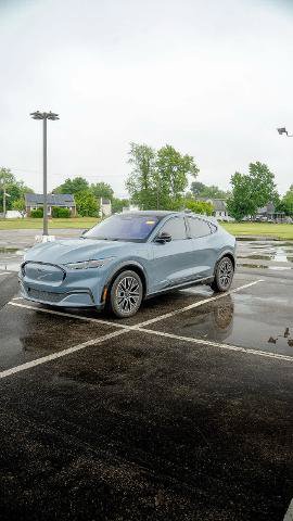 Certified 2024 Ford Mustang Mach-E Premium AWD/4WD image 14