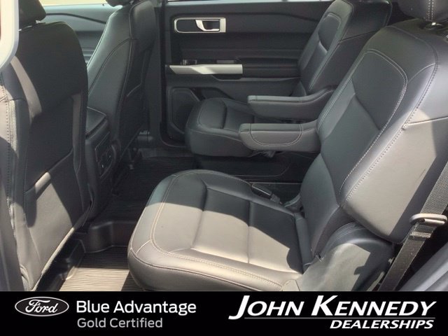 Certified 2023 Ford Explorer XLT w/ Equipment Group 202A AWD/4WD image 30