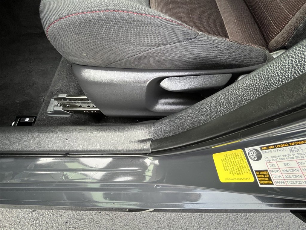 Used 2024 Toyota Corolla SE image 11