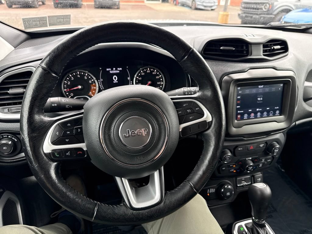 Used 2020 Jeep Renegade Latitude w/ Cold Weather Group AWD/4WD image 18