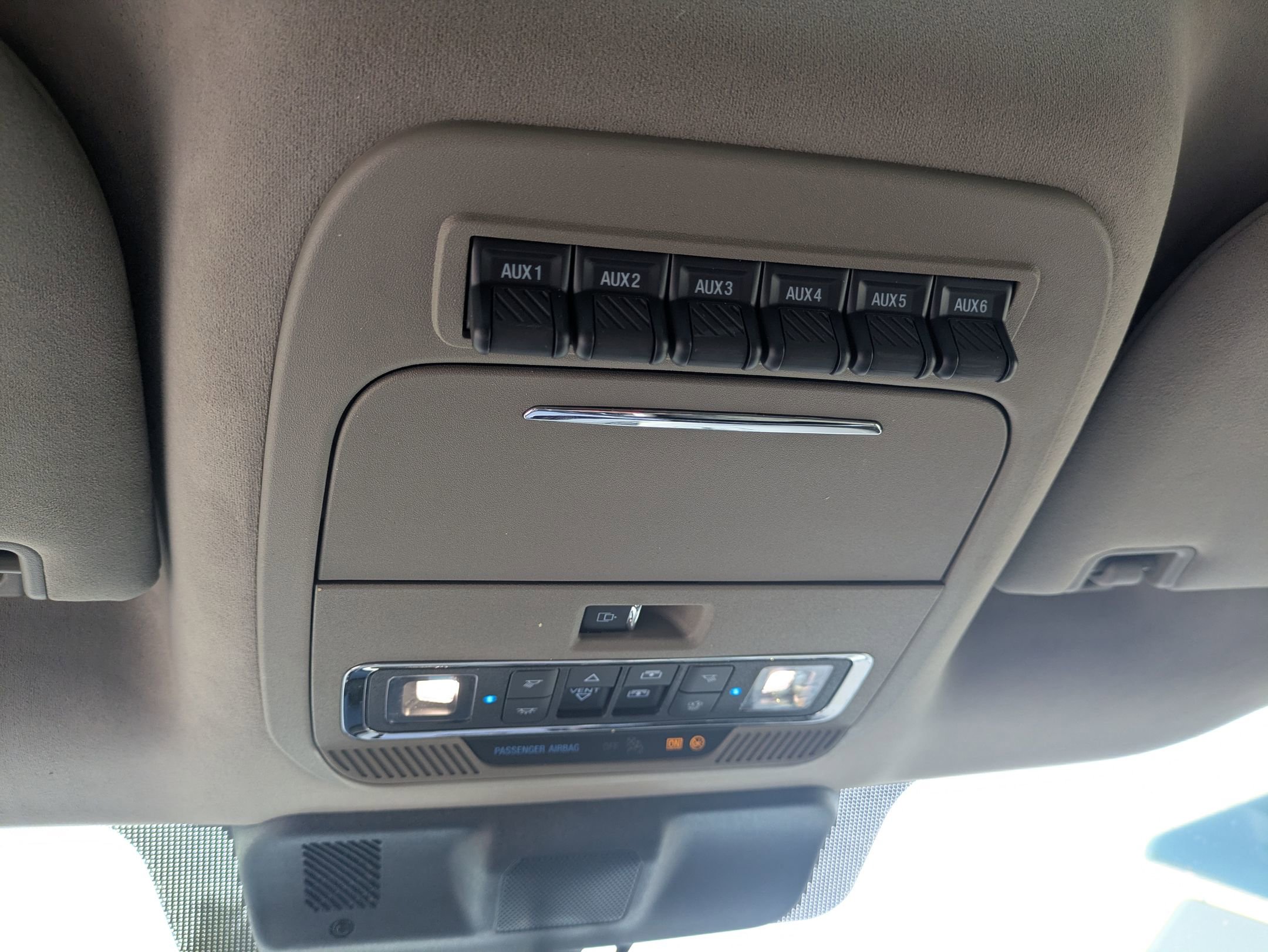 Certified 2025 Ford F450 Platinum w/ Platinum Plus Package AWD/4WD image 27