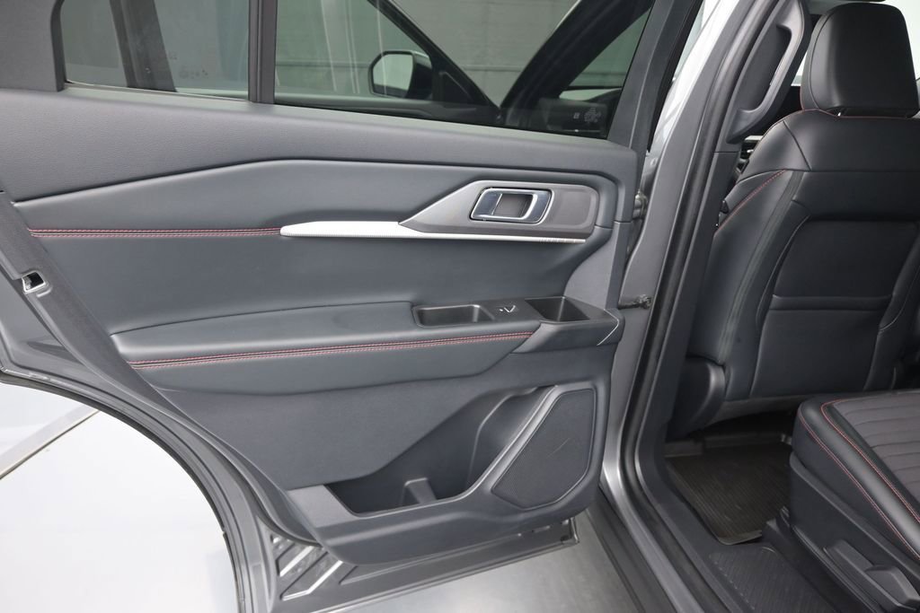 Certified 2025 Ford Explorer ST-Line RWD image 12