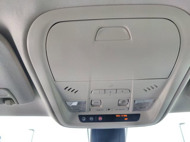 Used 2017 Cadillac XT5 Premium Luxury w/ LPO, Wheel Lock Package image 34