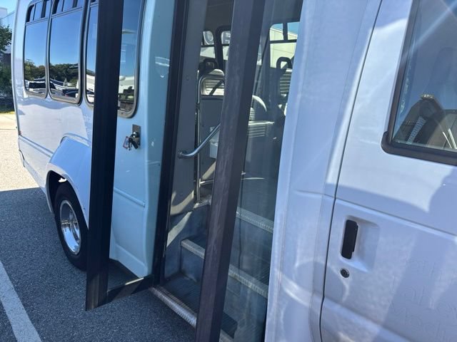 Certified 2019 Ford E-350 and Econoline 350 Super Duty w/ Shuttle Bus Prep Package RWD image 5