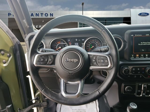 Used 2022 Jeep Gladiator Overland w/ Popular Equipment Package AWD/4WD image 12